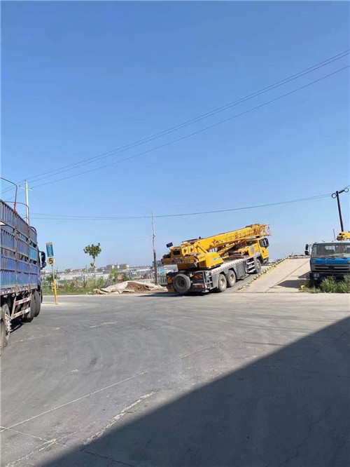 常山县25吨吊车的租赁价格大概是多少？