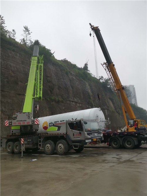 常山县“不怕风雨冻”—— 吊车的 “恶劣环境适应” 技术