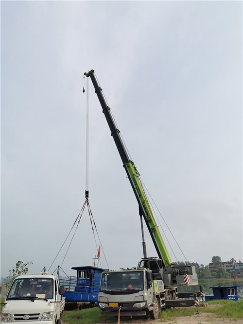 常山县桥梁建设吊装案例